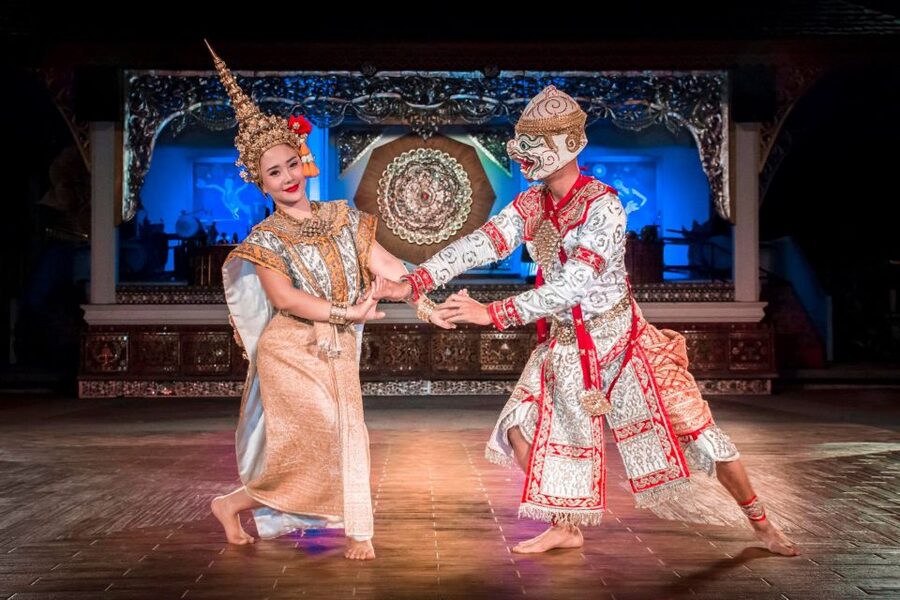 Chiang Mai: Khan Toke Traditional Meal & Dancing Performance - A Northern Thai dinner served at floor level