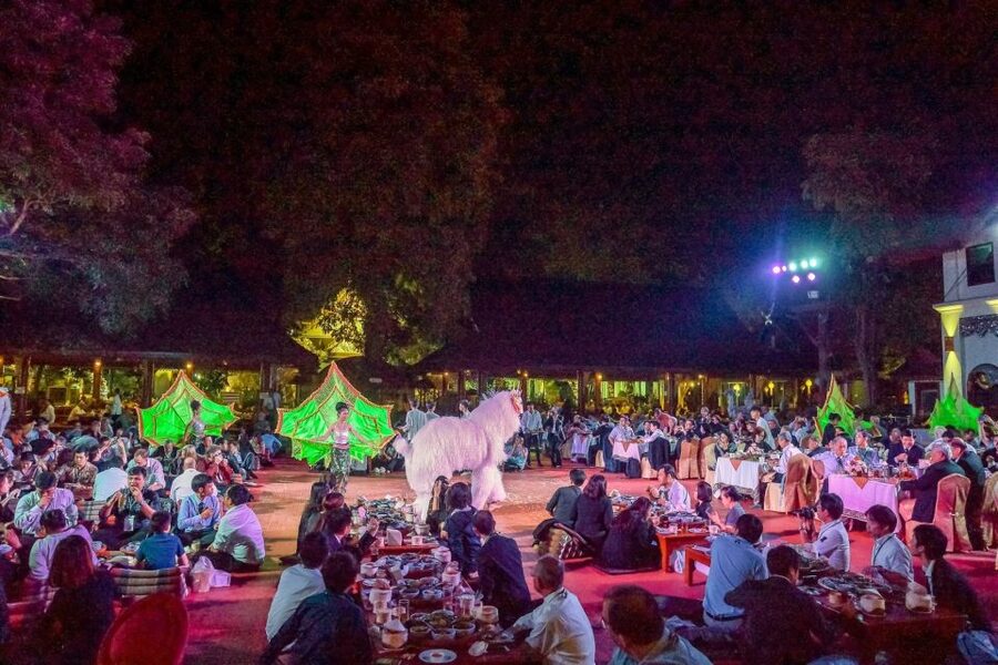 Chiang Mai: Khan Toke Traditional Meal & Dancing Performance - Who should book this evening?
