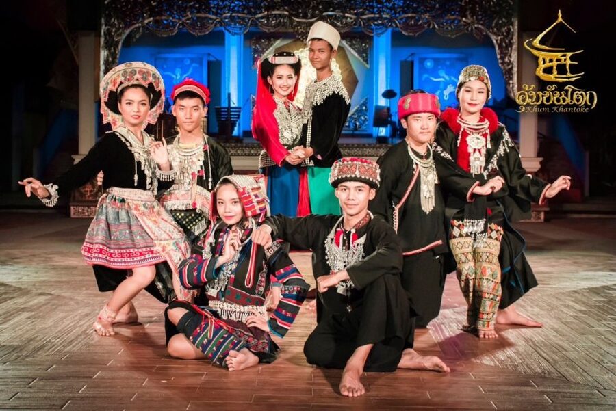 Chiang Mai: Khum Khantoke Northern Thai Cuisine and Show - Choosing Between the Five Dinner Sets