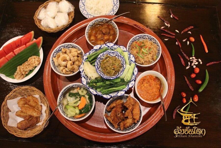 Chiang Mai: Khum Khantoke Northern Thai Cuisine and Show - Is $21 Good Value?