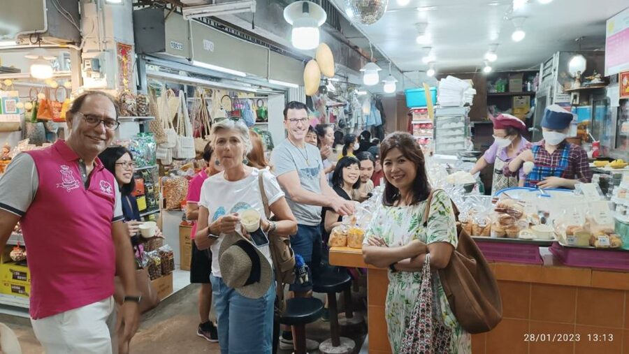 Chiang Mai: Local Food and Markets Guided Walking Tour - Key points to know before you book