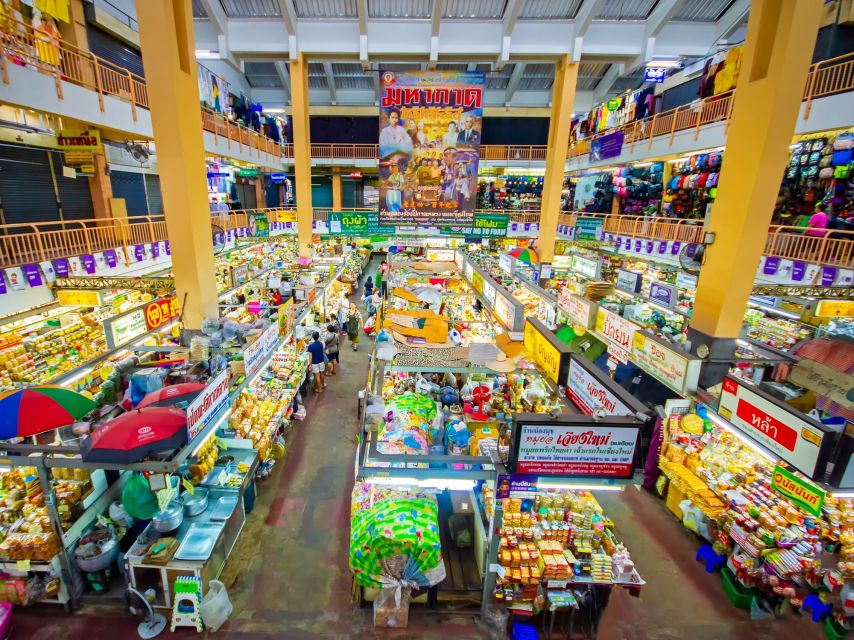 Chiang Mai: Local Food and Markets Guided Walking Tour - Warorot Market, where the tour gets broader
