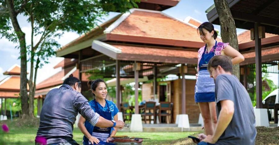 Chiang Mai: Local Northern Thai Cooking Class at Grandma's - Cooking Northern Thai dishes one step at a time