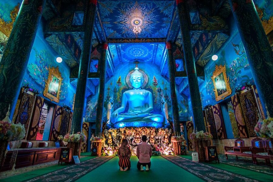 Chiang Mai: Long Neck Village & Chiang Rai’s Iconic Temples - White Temple: Chiang Rai’s glittering work of modern art