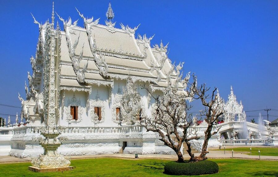 Chiang Mai: Long Neck Village & Chiang Rai’s Iconic Temples - Meeting the Karen Long Neck community