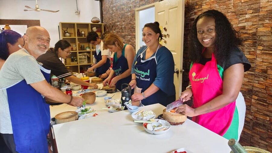 Chiang Mai: Morning Cooking Class with Market Visit - What the cooking lesson is really like