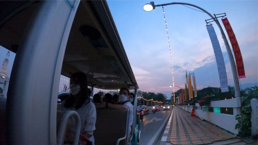 Chiang Mai: Nighttime City Highlights by EV Tram - Wat Chiang Man and the first look at the old city