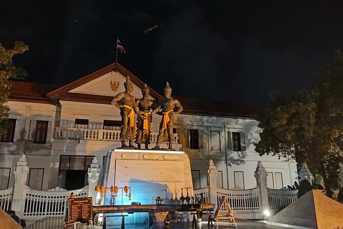 Chiang Mai Old City & Temples 3 hour Twilight Walking Tour - Wat Chedi Luang and its large brick chedi