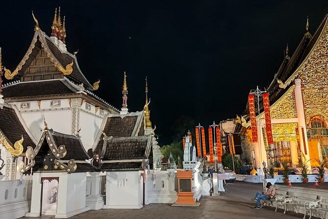 Chiang Mai Old City & Temples 3 hour Twilight Walking Tour - Wat Phra Singh at 5 pm