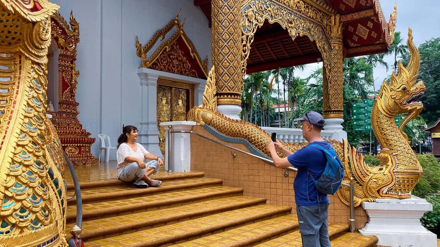 Chiang Mai Old City Twilight Walk Tour: Lanna Majestic Glow - What to wear and bring for a smooth visit