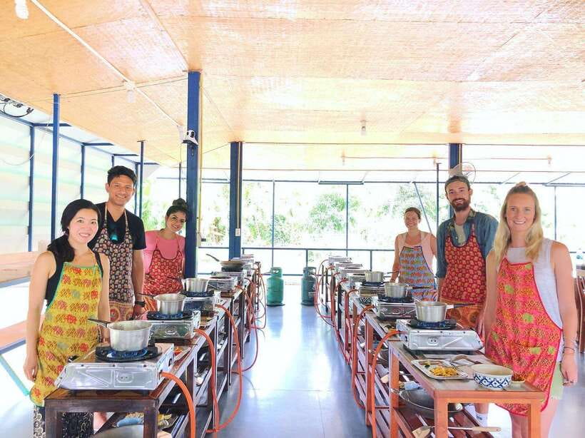 Chiang Mai Organic Thai Cooking Experience - Starting with a Chiang Mai market visit