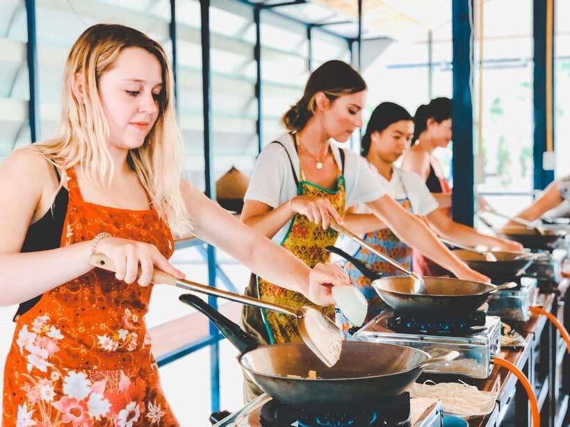 Chiang Mai Organic Thai Cooking Experience - A hands-on 2.5-hour cooking lesson