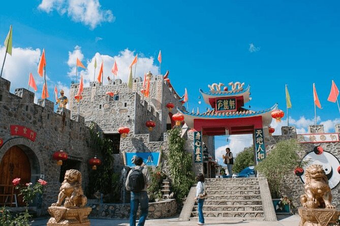 Chiang Mai Pai Full Day Sai Ngam Hot Spring, Pai Canyon, White Buddha, Santichon - The Chiang Mai to Pai road sets the tone