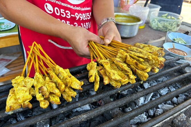 Chiang Mai Private Walking Tasting Tour with Secret Food Tours - Three Kings Monument sets the scene