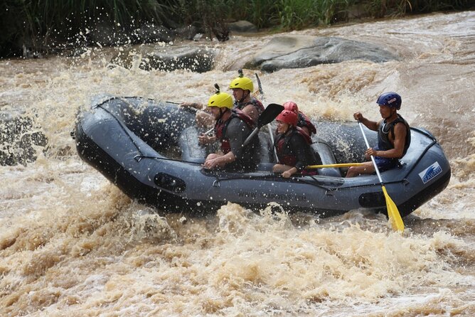 Chiang Mai Rafting in Mae Taeng River with Thai Buffet - The riverside Thai buffet