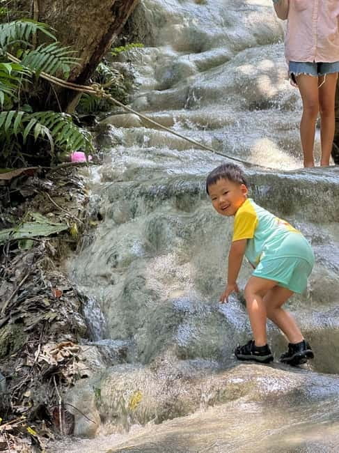 Chiang Mai Sticky Waterfall Adventure-Climb Like Spider-Man! - Why Bua Thong feels different from an ordinary waterfall