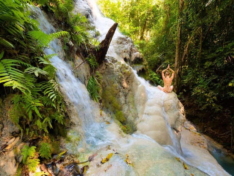 Chiang Mai: Sticky Waterfall by Local Truck with Market Stop - Riding north from Chang Puak Gate