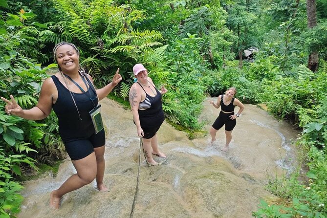 Chiang Mai Sticky Waterfall Dantewada and Banden Temple Tour - Three hours at Buatong Waterfall