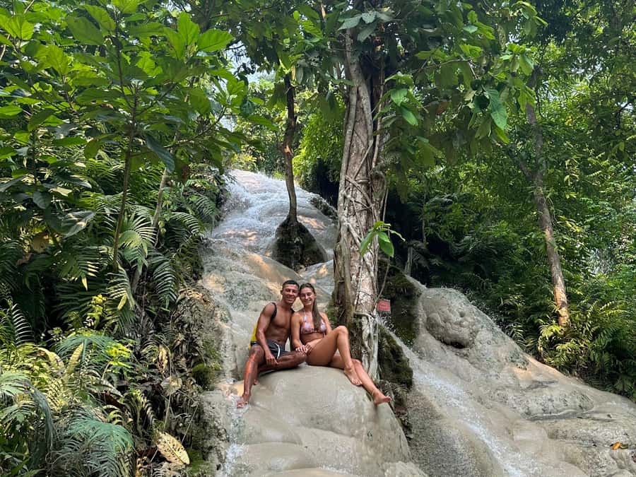 Chiang Mai : Sticky waterfall (Half Day Tour) Hotel Transfer - Two hours to climb, cool off, and explore