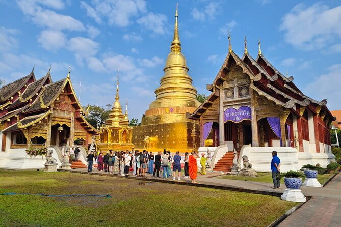 Chiang Mai Temples Visit Walking Tour with Ex-Monk Guide Part 1 - Key points at a glance