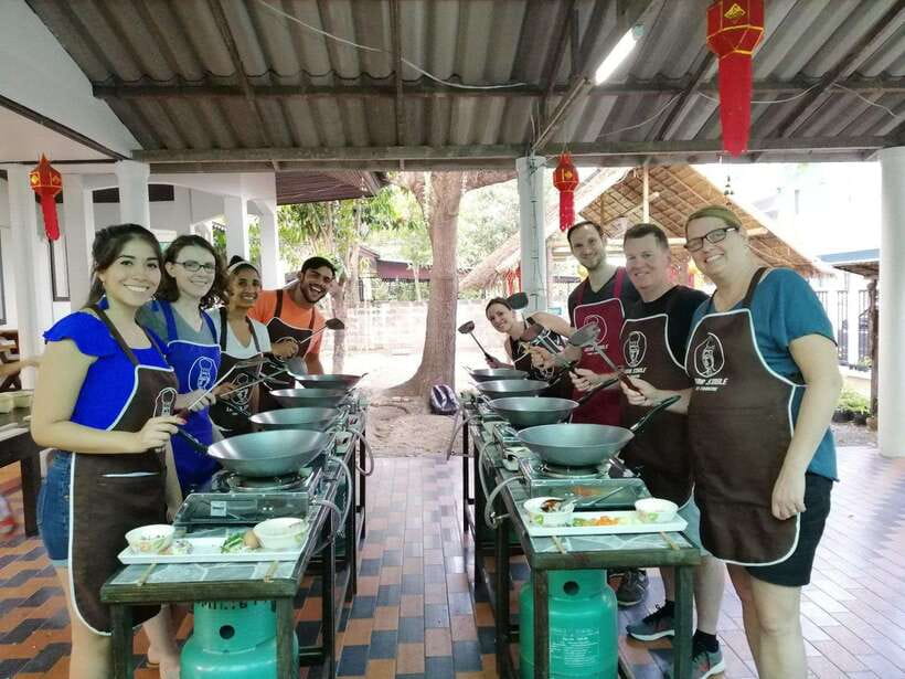 Chiang Mai: Thai Cooking and Market Tour with Lanna Smile - What Pim and Nim add to the class