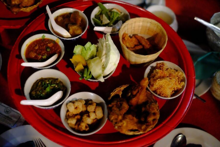 Chiang Mai Traditional Khan Toke Meal & Cultural Performance - FAQ