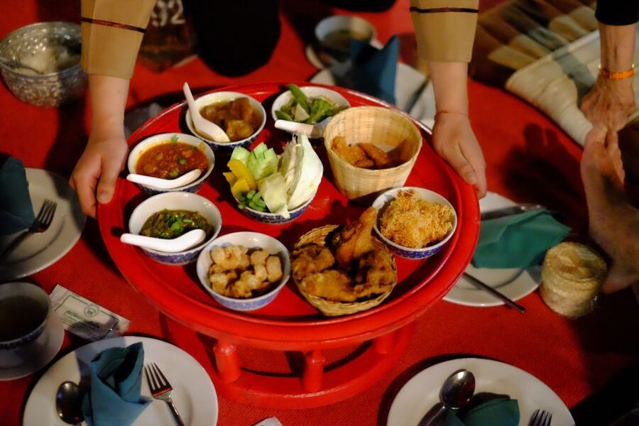Chiang Mai Traditional Khan Toke Meal & Cultural Performance - Muang Mai Market before dinner