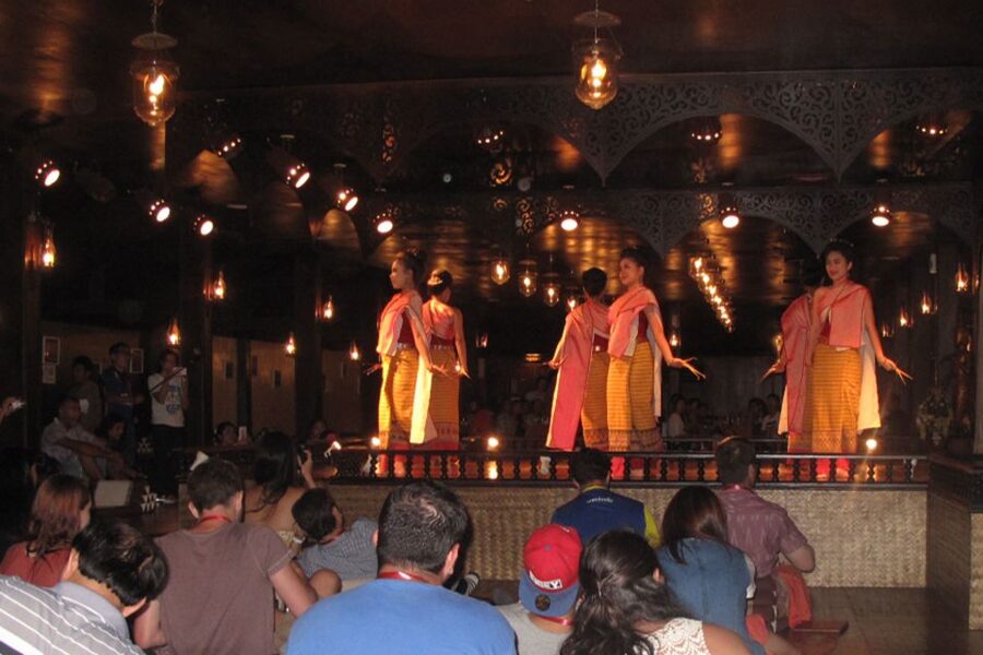 Chiang Mai Traditional Khan Toke Meal & Cultural Performance - Four dances that explain northern Thai culture