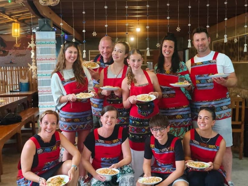 Chiang Mai: Traditional Thai Cooking Class with Market Tour - Should you book it?