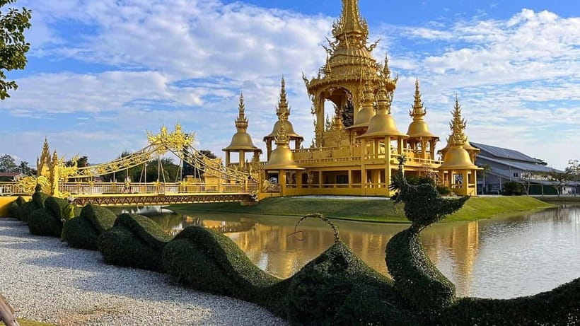 Chiang Mai: White and Blue Temples and Lalita Cafe - Why this Chiang Rai day trip works