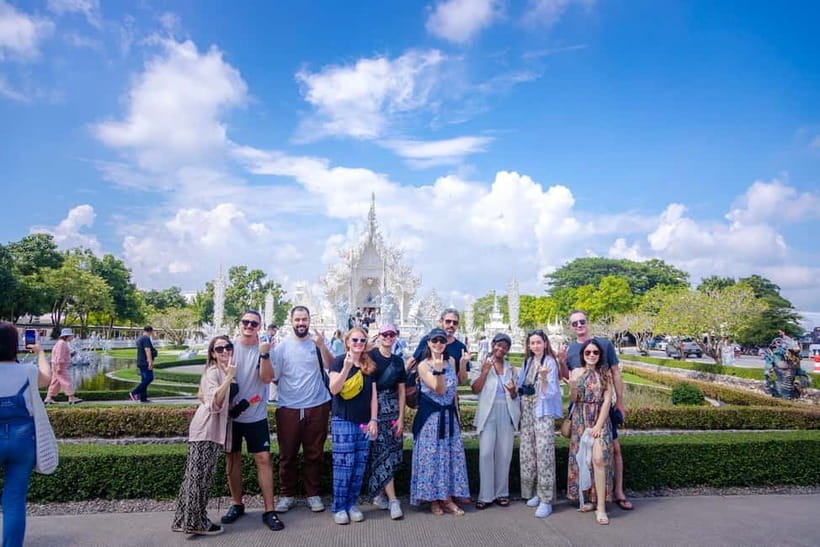 Chiang Mai: White, Red/Black & Blue Temples Tour with Lunch - The road from Chiang Mai to Mae Kachan Hot Spring