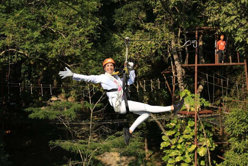 Chiang Mai: Zipline & High Rope Park with Lunch & Transfer - What the four-hour visit feels like