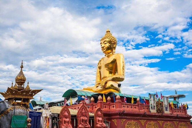 Chiang Rai and White Temple Private All-Inclusive Day-Tour - The Long Neck Karen and Akha village