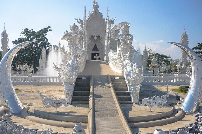 Chiang Rai Day Tour from Chiang Mai + The Long Neck Hill Tribe With Boat - Guides can make or break the day