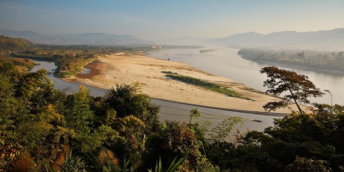 Chiang Rai, Golden Triangle and Long Neck Karen - The Akha visit and the question of ethical sightseeing