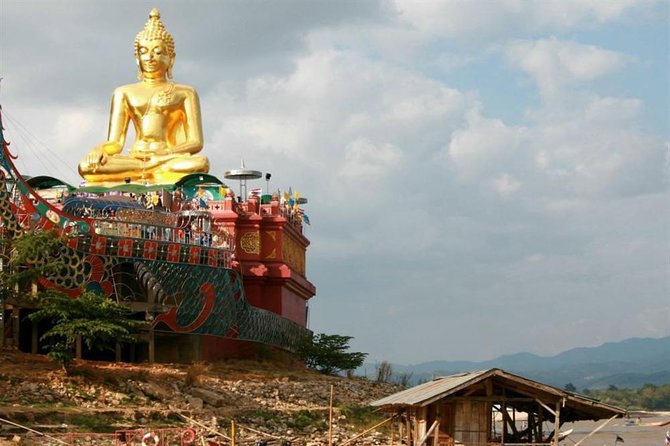 Chiang Rai One Day: White Temple, Golden Triangle, Akha Hilltribe - The Golden Triangle puts three countries in one view