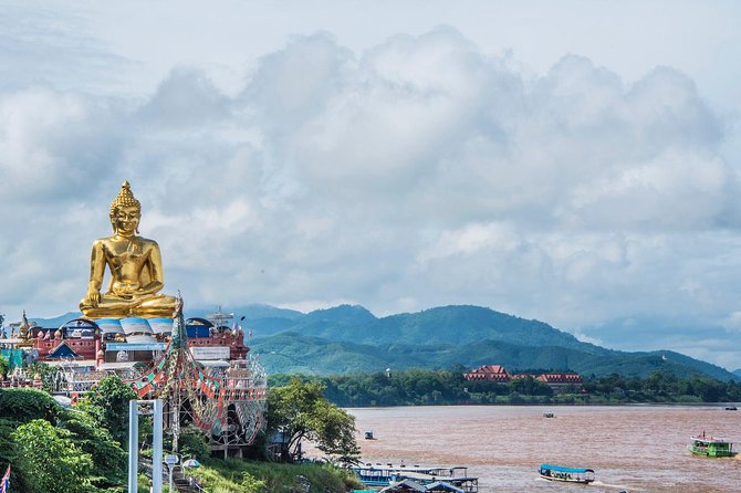 Chiang Rai One Day : White Temple, Golden Triangle, Boat Ride to Laos, Long Neck - The Karen Long Neck village requires a thoughtful approach