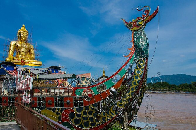 Chiang Rai Tour: Hot Spring,White Temple, Golden Triangle, Yao - Lunch breaks up the Golden Triangle visit