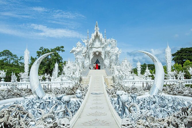 Chiang Rai Tour: Hot Spring,White Temple, Golden Triangle, Yao - Guide Susi and the small group format