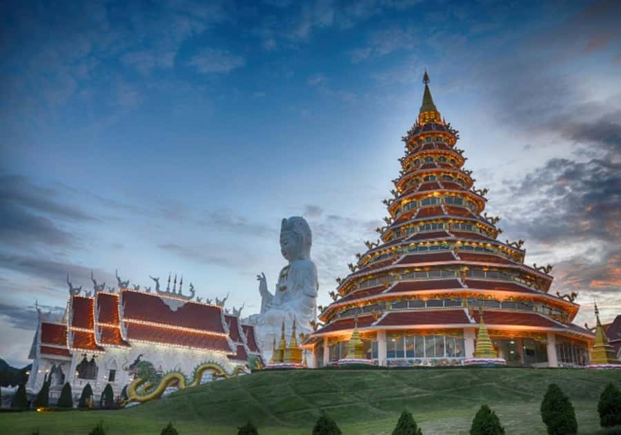 Chiang Rai White, Blue, Red 3 Temples Tour - The real appeal of Chiang Rai’s three temples