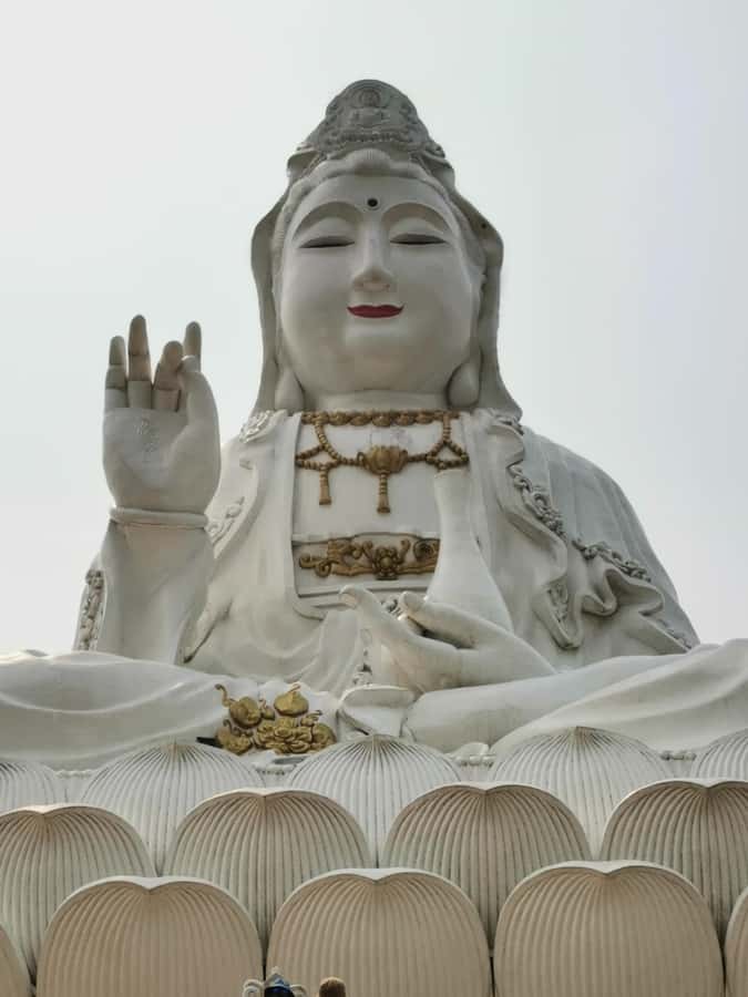 Chiang Rai White, Blue, Red 3 Temples Tour - Wat Rong Suea Ten, the Blue Temple