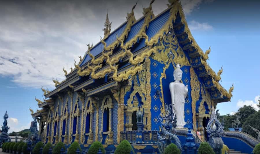 Chiang Rai White, Blue, Red 3 Temples Tour - Is $46 good value?