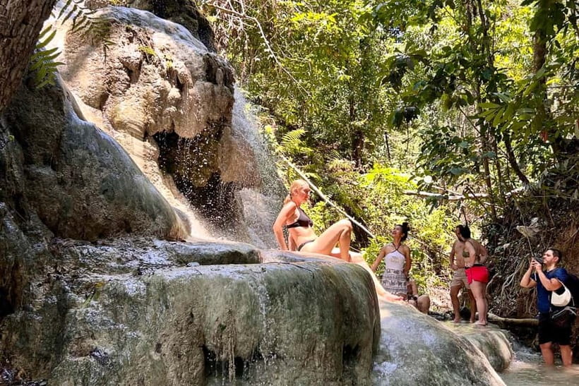 ChiangMai Elephant POOPOOPAPER Park Optional StickyWaterfall - Choosing a souvenir, and budgeting for it