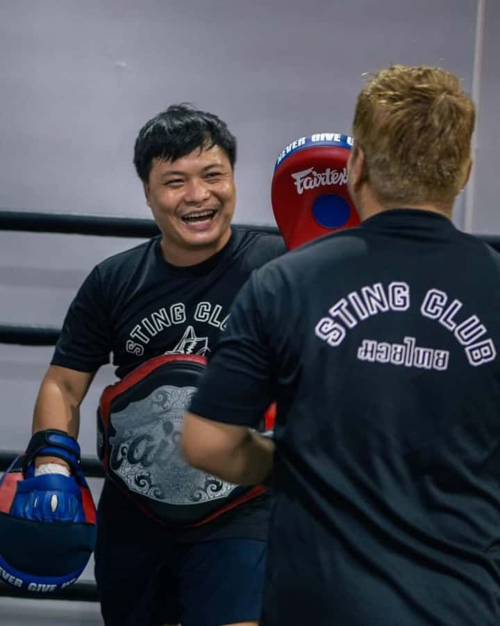 Chiangmai : Muay Thai Training academy - Pad work, partner drills, and sparring