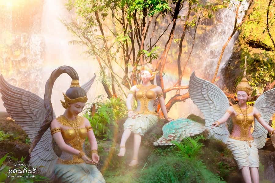 Chiangmai to Chiangrai: 3 Temples, Hot Springs& Lalitta Cafe - Three temple choices from Chiang Mai