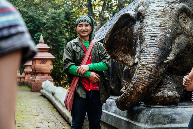 City Escape: Doi Inthanon & Karen Village Private Day Trip - Coffee and lunch in Ban Mae Klang Luang