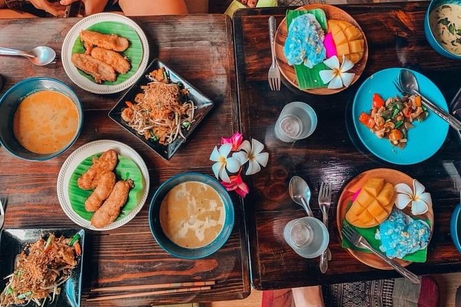Cooking Morning Class Chiang Mai Visit Organic Garden and Market - Six menu categories, with your own choices