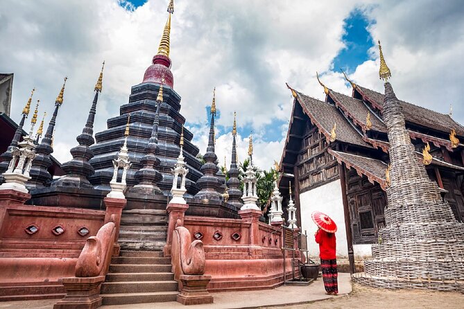 Customized Full Day Tour to Chiang Rai from Chiang Mai - What the guide and driver arrangement means