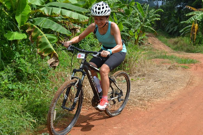 Cycling tour and Buatong waterfall - Riding beside Mae Ngat Dam