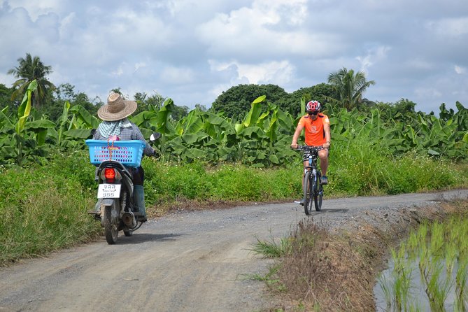 Cycling tour and Buatong waterfall - Lunch, water, and what the $81 price covers